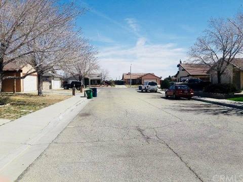 735 E Ivesbrook St, Lancaster, CA 93535 photo 9