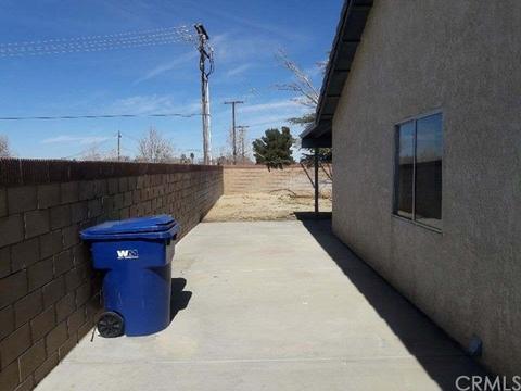 735 E Ivesbrook St, Lancaster, CA 93535 photo 6