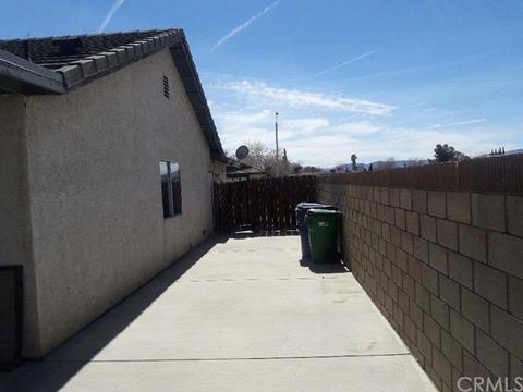 735 E Ivesbrook St, Lancaster, CA 93535 photo 8