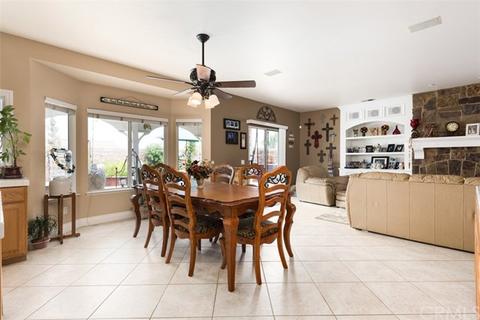 833 Greenridge Rd, Corona, CA 92882 photo 9