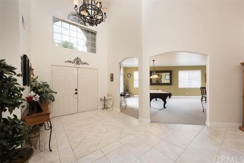 833 Greenridge Rd, Corona, CA 92882 photo 3