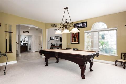 833 Greenridge Rd, Corona, CA 92882 photo 5