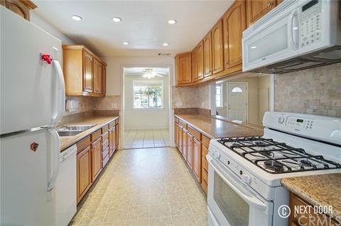 2124 W Olive Ave, Fullerton, CA 92833 photo 12