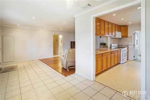 2124 W Olive Ave, Fullerton, CA 92833 photo 11