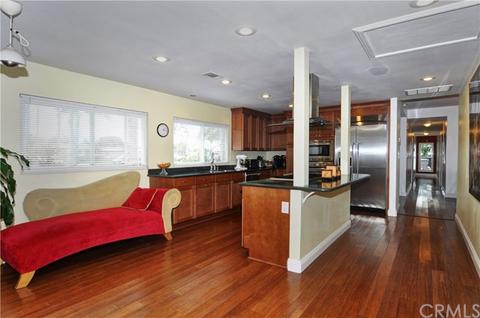 6101 E Los Arcos St, Long Beach, CA 90815 photo 4