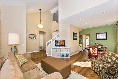 8206 E Peacock Ln, Orange, CA 92869 photo 3