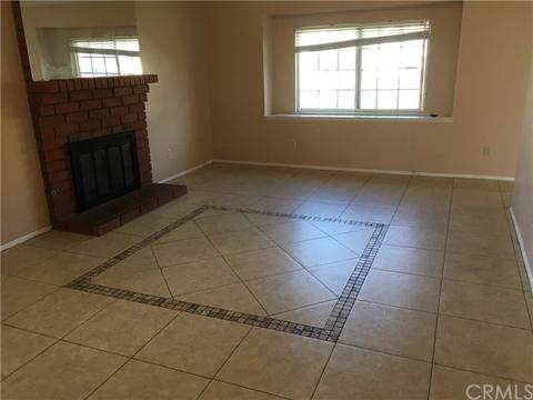 8300 Tamarind Ln, Riverside, CA 92509 photo 2