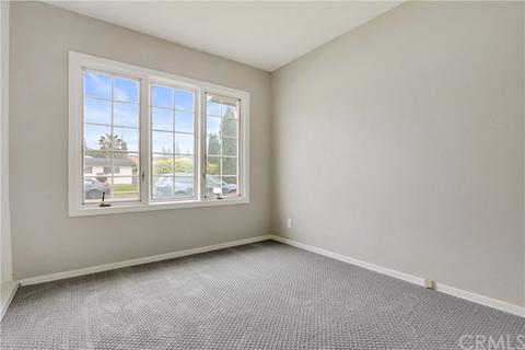 5250 E 25th St, Long Beach, CA 90815 photo 8