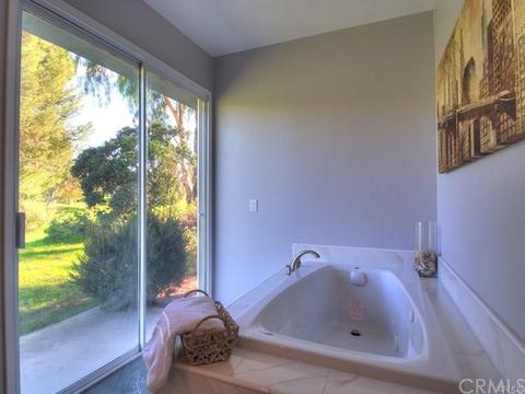 5500 Inner Circle Dr, Riverside, CA 92506 photo 42