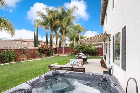 1575 Silver Cup Ct, Redlands, CA 92374 photo 4