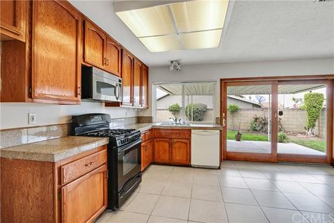 627 E Turmont St, Carson, CA 90746 photo 8