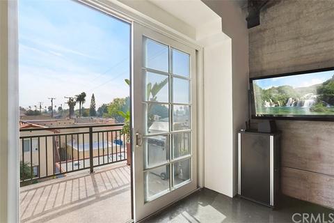 1100 E 3rd St #202, Long Beach, CA 90802 photo 10