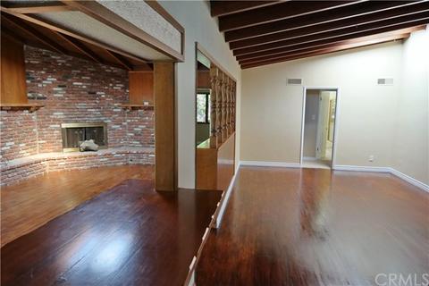 5251 E 25th St, Long Beach, CA 90815 photo 8