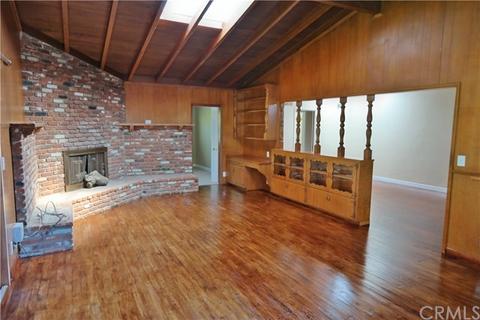 5251 E 25th St, Long Beach, CA 90815 photo 11