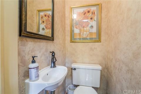 985 E Poppyfields, Altadena, CA 91001 photo 15