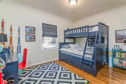 985 E Poppyfields, Altadena, CA 91001 photo 18