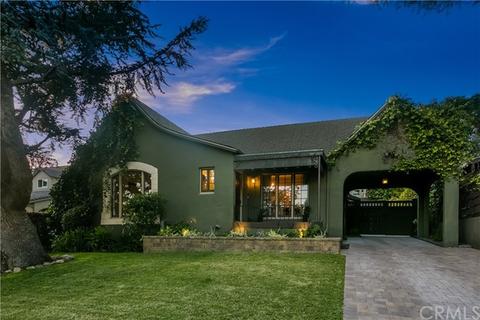 985 E Poppyfields, Altadena, CA 91001 photo 2