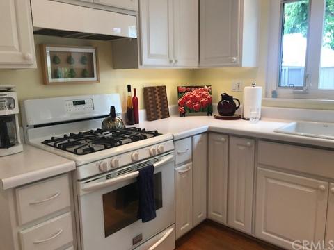 2690 Faust Ave, Long Beach, CA 90815 photo 9