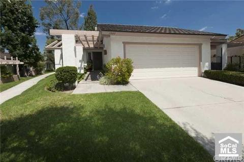 1047 Camden Dr, Placentia, CA 92870 photo 2
