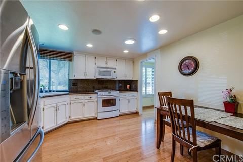 511 Riviera Ct, Fullerton, CA 92835 photo 2