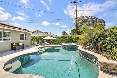 831 Lantana Ave, Brea, CA 92821 photo 2