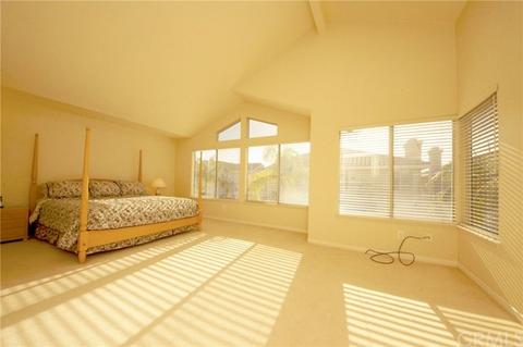 9907 Ravari Dr, Cypress, CA 90630 photo 19
