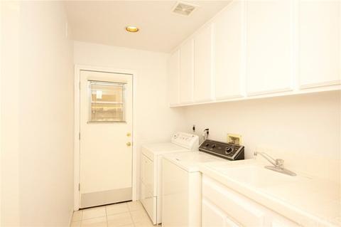 9907 Ravari Dr, Cypress, CA 90630 photo 17