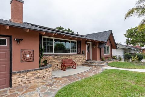 7261 Grandoaks Dr, Stanton, CA 90680 photo 3