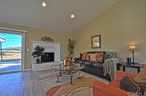 1380 E 8th St, Beaumont, CA 92223 photo 3