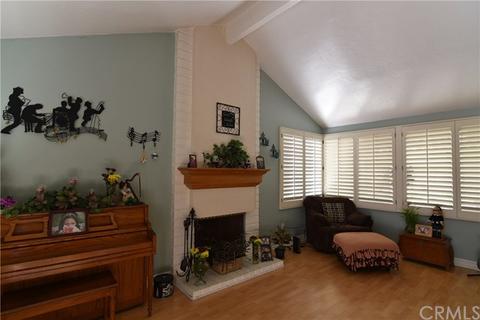 454 Blueridge Pl, Escondido, CA 92026 photo 4