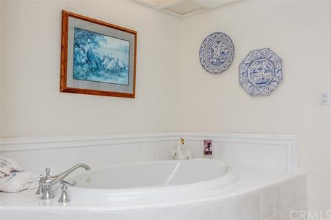 5626 E Crest De Ville Ave, Orange, CA 92867 photo 9