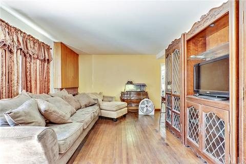 706 E Berkeley St, Santa Ana, CA 92707 photo 4