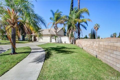 2892 Donovan Ct, Riverside, CA 92504 photo 3