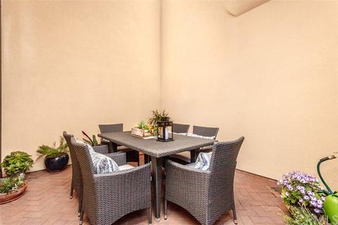 235 Overbrook, Irvine, CA 92620 photo 12