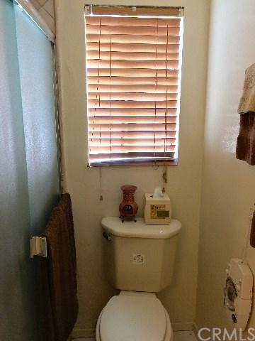 5466 Lemon Ave, Long Beach, CA 90805 photo 18