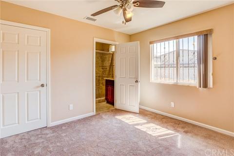 247 N Larch Ave, Rialto, CA 92376 photo 17