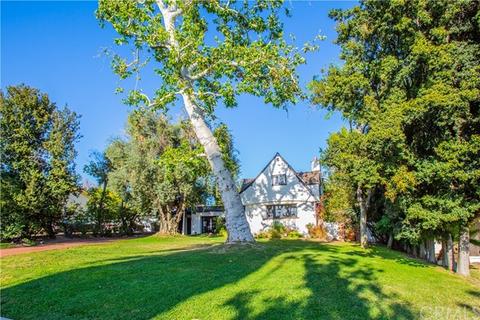 834 N Woods Ave, Fullerton, CA 92832 photo 2