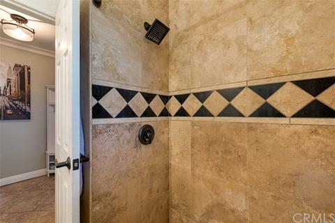 907 S Pine Dr, Fullerton, CA 92833 photo 18