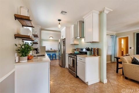 907 S Pine Dr, Fullerton, CA 92833 photo 10