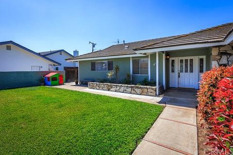 860 Bernard Dr, Fullerton, CA 92835 photo 2