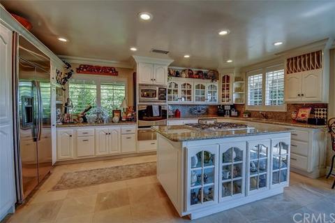 390 S Craig Dr, Orange, CA 92869 photo 9
