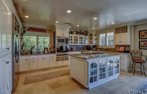 390 S Craig Dr, Orange, CA 92869 photo 31