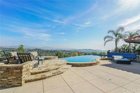 4119 E Rolling Green Ln, Orange, CA 92867 photo 1