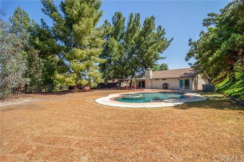 1968 Sage Ave, Corona, CA 92882 photo 3