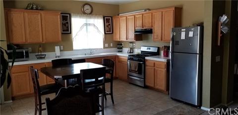 3081 Thrush Way, Perris, CA 92571 photo 2