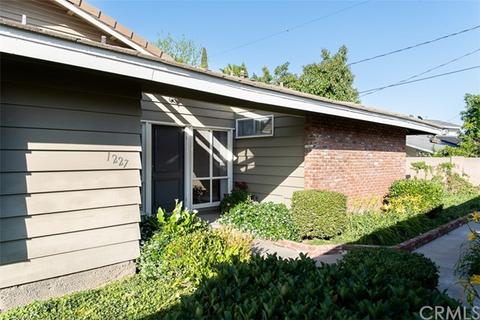 1227 E 1st St, Tustin, CA 92780 photo 3