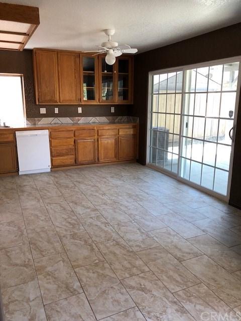 1526 Remembrance Dr, Perris, CA 92571 photo 6