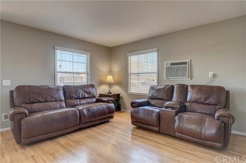 2533 W Olive Ave, Fullerton, CA 92833 photo 3