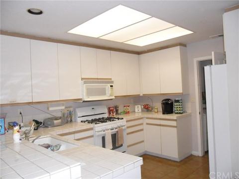 117 S Bowen Ct, Compton, CA 90221 photo 5