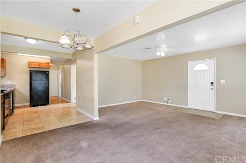 465 E 56th St, Long Beach, CA 90805 photo 4